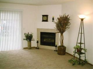 110 Jacolyn Dr, Cedar Rapids IA  52404-6701 exterior