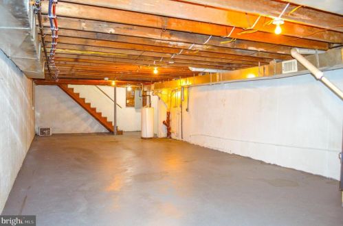 1340 Engle St, Chester PA 19013-2529 exterior