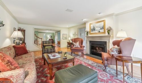 20 Chadwell Pl, Morristown NJ 07960-6946 exterior