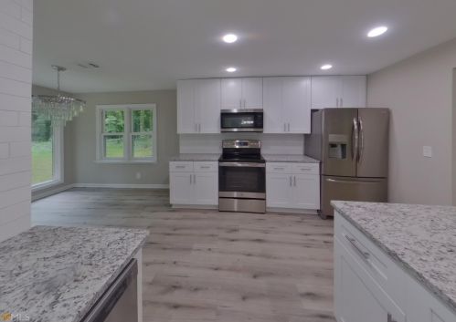 2480 County Line Rd, Atlanta GA  30331-6545 exterior