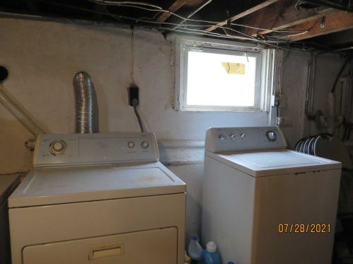 27 Orch Pl, Poughkeepsie NY 12601-1911 exterior