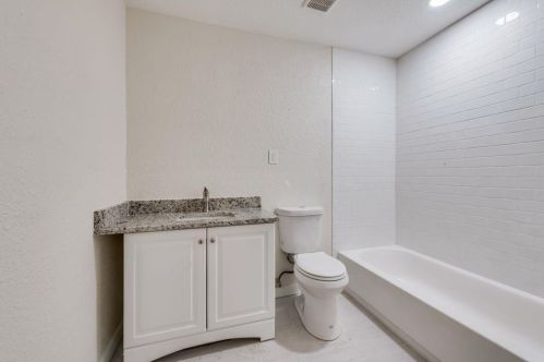 431 Texas St, Denison TX 75020-6137 exterior