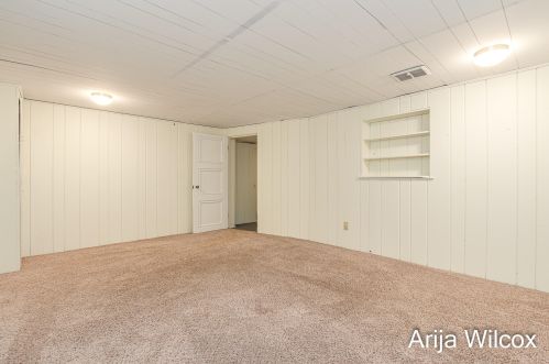 1307 Hope St, Grand Rapids MI 49506-1612 exterior