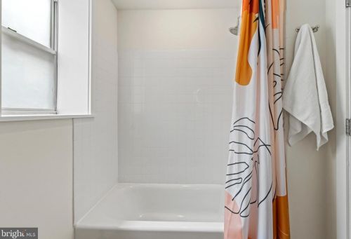 326 Dickinson St, Philadelphia PA 19147-6515 exterior