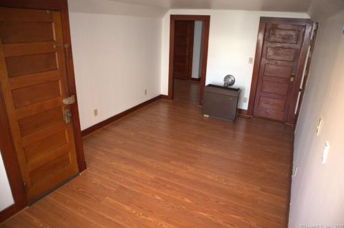 277 Olivia St, Derby CT 06418-1529 exterior