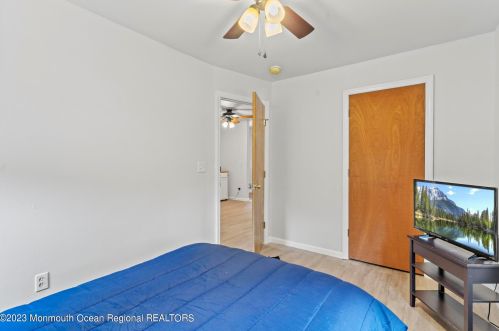 37 Chain Blvd, Berkeley Township NJ 08721-1925 exterior