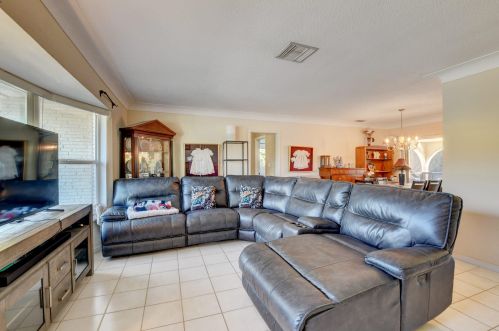 1964 Park Pl, Boca Raton, FL 33486-3118