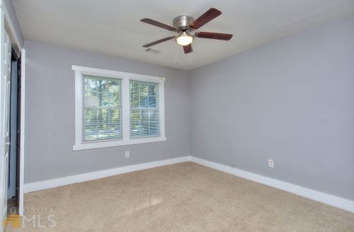 4495 Kent Rd, Atlanta GA  30337-5205 exterior