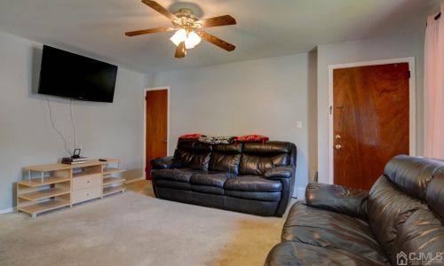 511 Jackson Ave, Rahway NJ 07065-3513 exterior