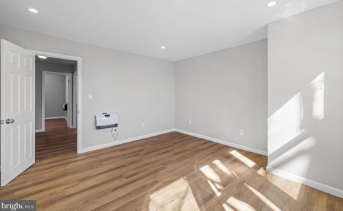 216 Wright Ave, Darby PA 19023-2328 exterior