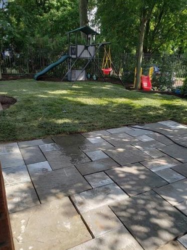 215 Swissvale Ave, Pittsburgh PA 15221-2404 exterior