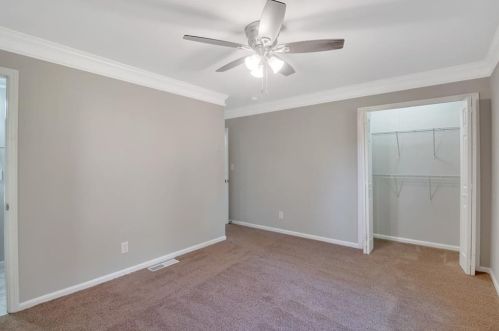 3075 Summer Lk Dr, Gainesville GA 30506-7207 exterior