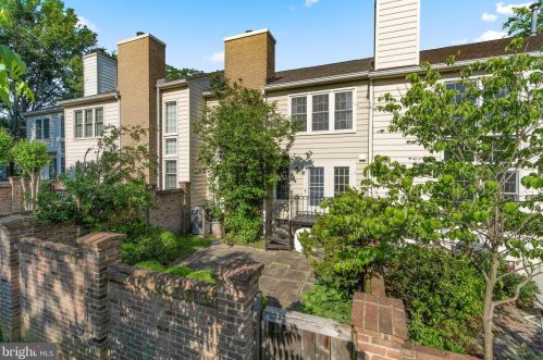 10960 Bloomingdale Dr, Rockville MD 20852-5550 exterior