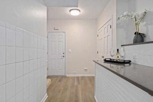 2128 Mobile Ave, Chicago IL 60634-1547 exterior