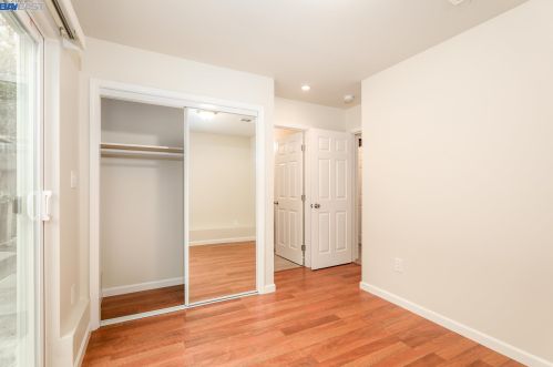 1215 San Pablo, Berkeley CA 94706-1130 exterior