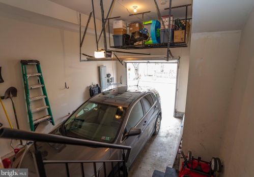 875 Lawrence St, Philadelphia PA 19120-4126 exterior