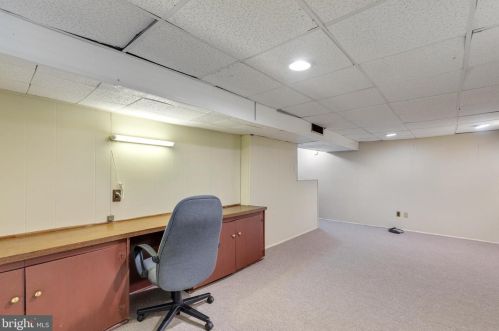 209 Foster Ave, Pittsburgh PA 15205-2352 exterior