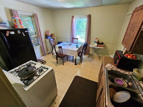 540 26th St, Milwaukee, WI 53233-2513