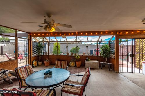 8532 Calle Bolivar, Tucson AZ  85715-5409 exterior