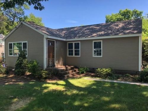 72 Greaney St, Springfield, MA 01104-1264