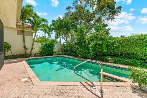 2380 53rd St, Boca Raton FL 33496-2816 exterior