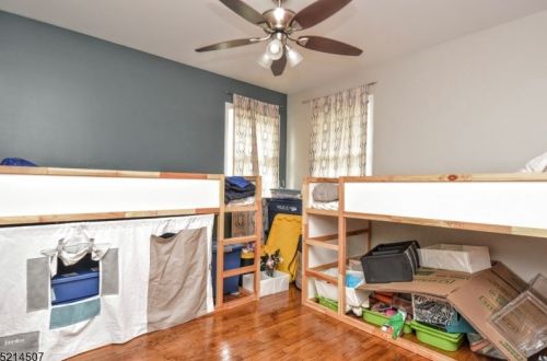 84 Morris Ave, West Milford Lakes NJ  07480-1121 exterior