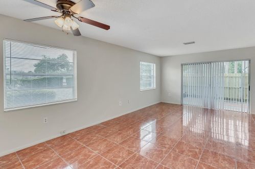 1838 Amberly Ave, Orlando FL 32822-4203 exterior