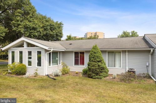 15401 Bramblewood Dr, Silver Spring MD 20906-1437 exterior