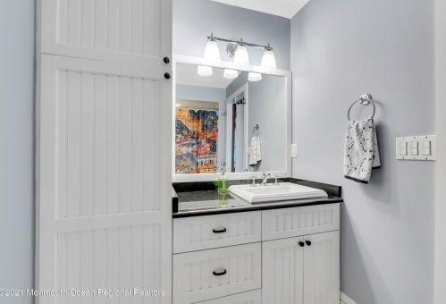 51 Clay St, Red Bank NJ exterior