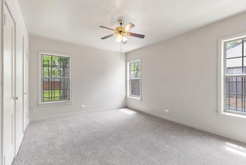 2134 Amherst Ave, Dallas TX 75235-3107 exterior