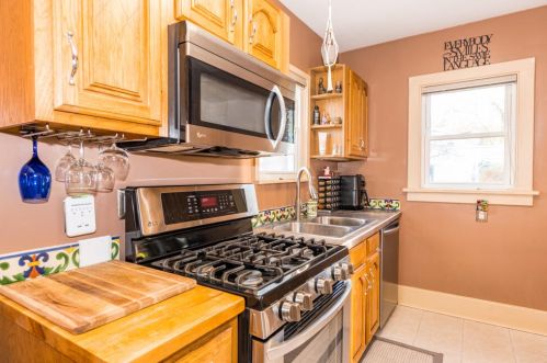 2824 Park St, Kalamazoo MI 49001-4276 exterior