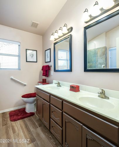 1484 Ganymede Dr, Tucson AZ 85737-3418 exterior