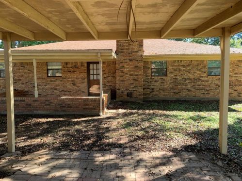 1200 Cliff Dr, Graham TX 76450-4105 exterior