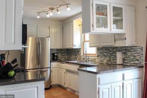 4661 Barbara Ave, South Saint Paul MN 55077-1315 exterior