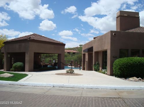 5800 Kolb Rd, Tucson AZ  14276-0908 exterior