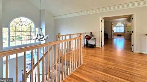 17815 Fraley Farm Rd, Rockville MD 20855-1664 exterior