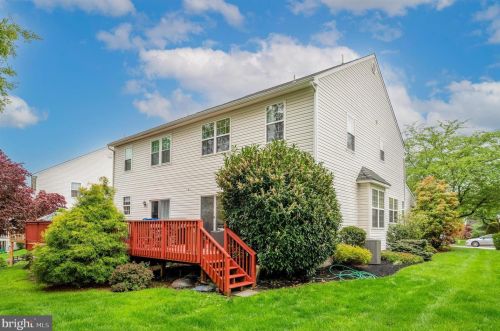 48 Steeplechase Cir, Chester PA 19014-1463 exterior