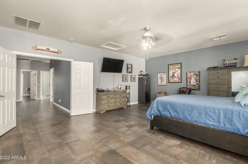 2122 Apache Rain Rd, Phoenix AZ  85085-5084 exterior