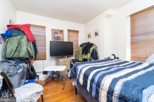 4927 Hazel Ave, Philadelphia PA 19143-2004 exterior