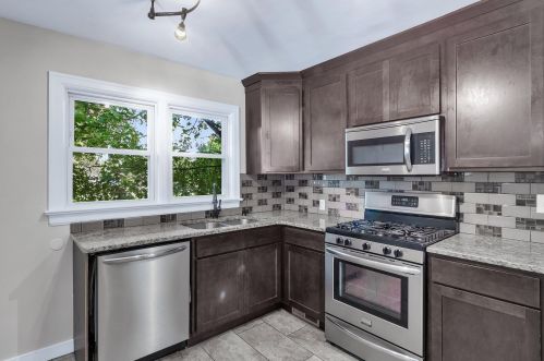 5024 Westnedge Ave, Kalamazoo MI 49004-3071 exterior