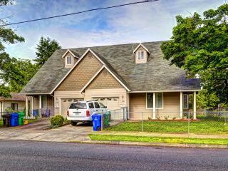 7130 Ogden St, Portland, OR 97206-7386