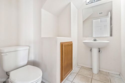 8238 Placita Del Parque, Tucson AZ  85747-5244 exterior