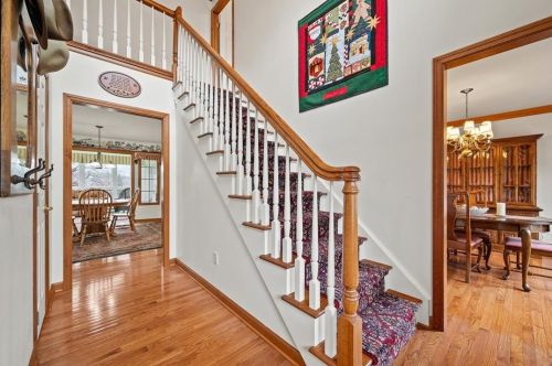 201 Avondale St, Pittsburgh, PA 15237-2259