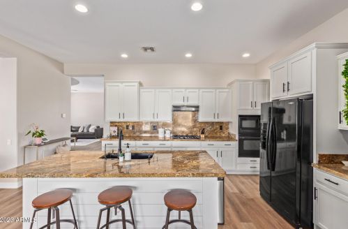 780 Indian Wl Pl, Chandler AZ 85249-4171 exterior