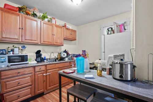 203 Burnside Ave, Woonsocket RI 02895-2188 exterior