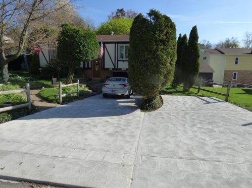 1650 Arnold St, Pittsburgh PA 15205-3503 exterior