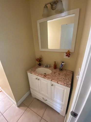 30 Penn St, Providence RI  02909-1002 exterior