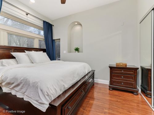 1344 Artesian Ave, Chicago IL  60622-2934 exterior