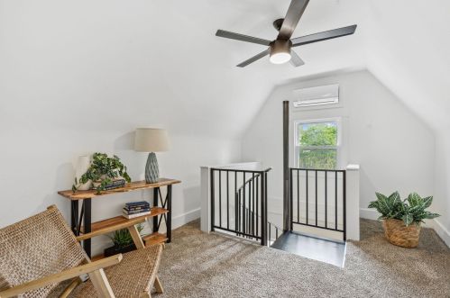 2750 Murray Ave, Milwaukee WI  53211-3645 exterior