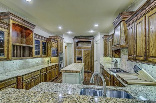 2309 Briar Ct, Frisco TX 75034-6916 exterior